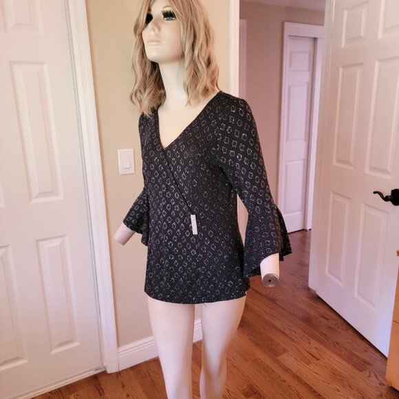 Onyx Nite Sparkly Black Top Size M NWT - Picture 3 of 8